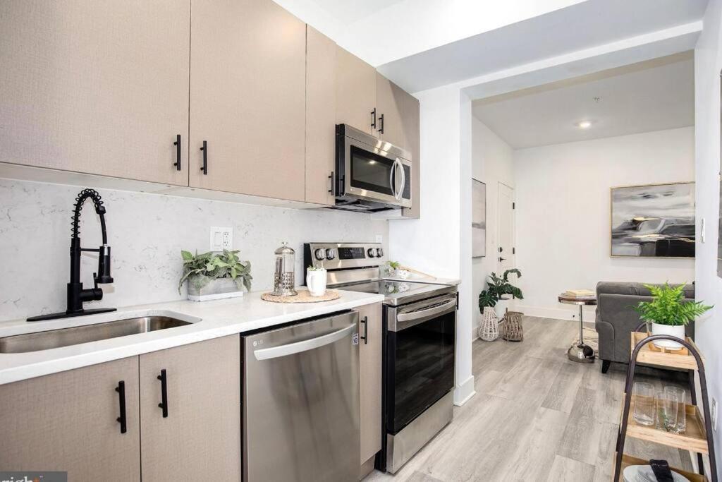 Amazing Capital Hill Apt , Step Away Gym, Shopping Washington Exterior foto